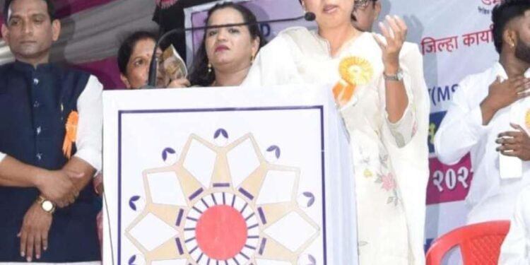 लाडकी बहीण योजनेचा पहिला हप्ता 17 तारखेला जमा होणार – आदिती तटकरे