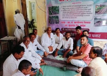 ग्रामपंचायत च्या ठोस लेखी आश्वासनानंतर उपोषण मागे