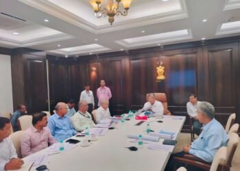 वसतीगृहातील सुरक्षा नियमाचे काटेकोरपणे पालन करावे – चंद्रकांत पाटील