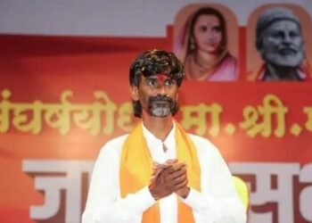 गरिबांच्या नेत्यांनी एक राहिले पाहिजे-मनोज जरांगे