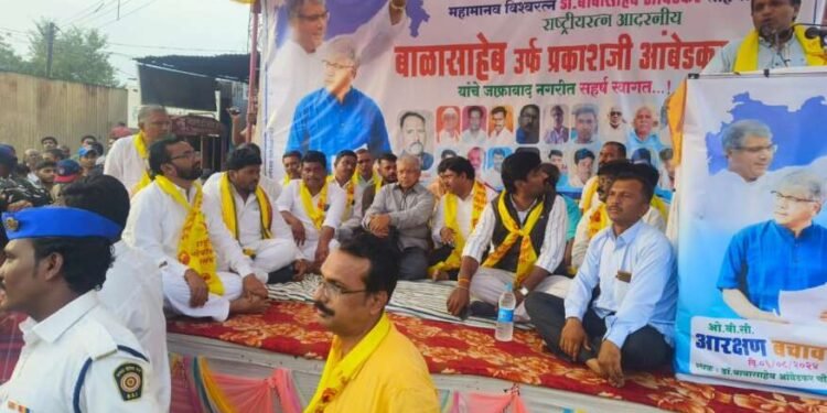 ओबीसींना आरक्षण वाचवायचे असेल तर विधानसभेत पाठिंबा द्या– बहुजन वंचित आघाडीचे अध्यक्ष प्रकाश आंबेडकर