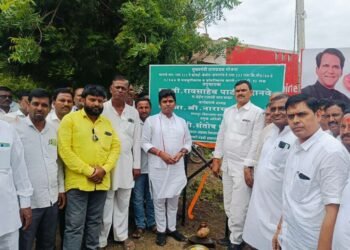 रा.मा.215 कोपर्डा-बेलोरा-डावरगांव ते रा.मा.223 रस्त्याचे मजबुतीकरण व डांबरीकरण कामाच्या उद्घाटनासह पुर्णा नदीवरील मोठया पुलाचे बांधकाम करणे या कामांचे भुमीपुजन आमदार संतोष पाटील दानवे व आमदार नारायण कुचे यांच्या हस्ते संपन्न