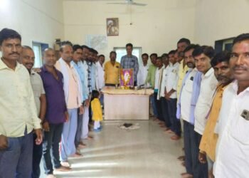 देऊळझरी येथे अण्णाभाऊ साठे यांची ‌१०४ वी जयंती‌ मोठया उत्साहात साजरी‌‌ करण्यात आली