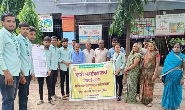 कृषी दुतांकडून शेतातील मित्र किड्यांची माहिती