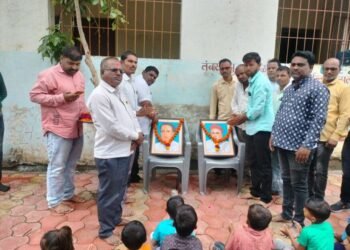 जिल्हा परिषद प्राथमिक शाळेत लोकशाहीर अण्णा भाऊ साठे जंयती उत्साहात