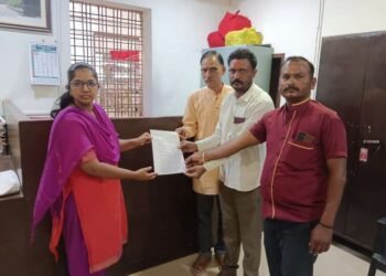 अर्धापूर नगर पंचायत प्रशासनाला दिले निवेदन