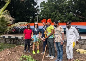 रक्षा निसर्गाची- रक्षा बंधन