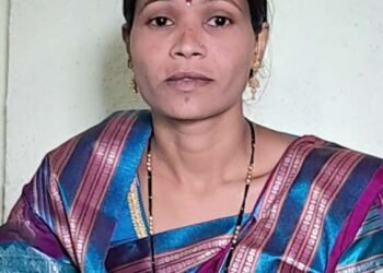 गोपाळचावडीच्या नूतन सरपंच सुरेखा लाखे यांच्या हस्ते ध्वजारोहण