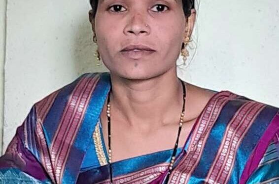 गोपाळचावडीच्या नूतन सरपंच सुरेखा लाखे यांच्या हस्ते ध्वजारोहण