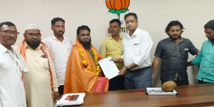 अमजद शेख यांची अल्पसंख्याक विभागाच्या उपाध्यक्षपदी निवड