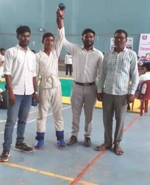 जि . प . प्रशाला माहोरा शाळेचा विद्यार्थी निसार शेख याची विभागीय कराटे स्पर्धेसाठी निवड