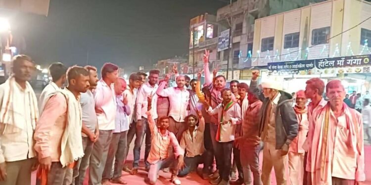 माहोरा येथे छत्रपती शिवाजी महाराज चौकात भोकरदन जाफ्राबाद विधानसभा मतदार संघाचे महायुती भाजपाचे विजयी झाल्या बद्दल