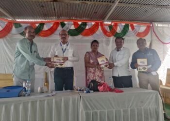 देगलूर-बिलोली विधानसभा सार्वत्रिक निवडणुकीत माध्यम कक्षाने केले उत्तम नियोजन