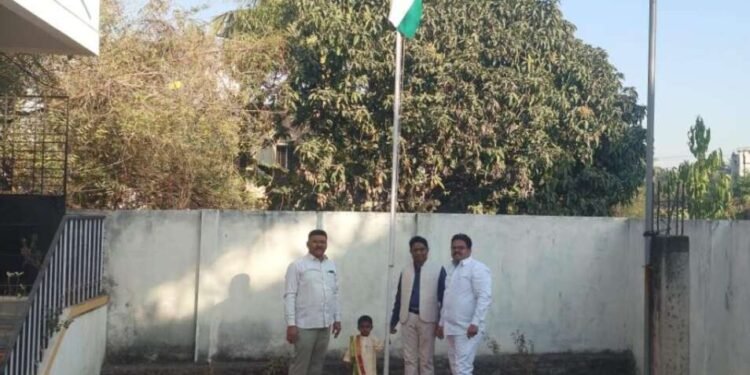 सोलापूर : केंद्रीय संचार ब्यूरो कार्यालयाच्या प्रांगणात ७६ वा प्रजासत्ताक दिन उत्साहात संपन्न