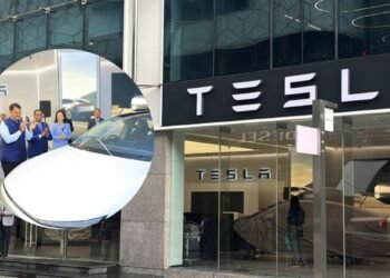 Tesla : टेस्लाची मुंबईत दमदार एन्ट्री; मुख्यमंत्री देवेंद्र फडणवीस यांच्या हस्ते उद्घाटन