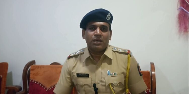 शिवसेना (उबाठा)च्या तालुकाध्यक्षासह १०  जणांविरोधात गुन्हा, लाखोंची फसवणूक उघडकीस ! 