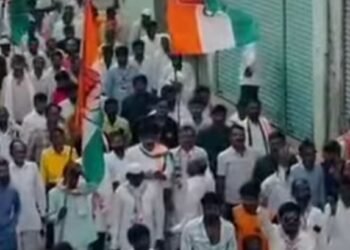 घरकुल आवास बिल व नागरिकांच्या मूलभूत सुविधांसाठी काँग्रेसचे आंदोलन