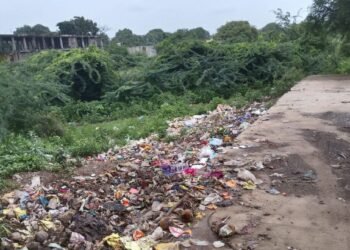 बदनापूर घाणीच्या गराड्यात;बदनापुर शहरात ठिकठिकाणी घाण मोदीजीच्या स्वच्छ भारत मिशनची खाली घातली मान