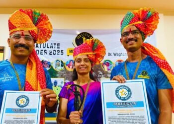 सोलापूरच्या डॉ.वाघचवरे भावंडाचे मॅरेथॉन रनिंगमध्ये वर्ल्ड रेकॉर्ड