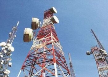 अवैद्यरित्या मोबाईल टॉवर उभारण्यावर कारवाई करा : अन्यथा आंदोलन करण्याचा गावकऱ्यांचा इशारा!