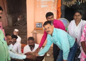 अखेर सातव्या दिवशी नागरिकाने आमरण उपोषण घेतले माघे