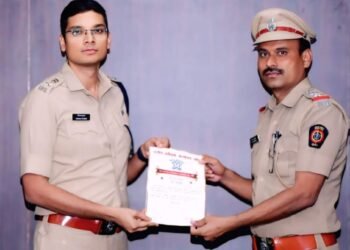 रमेश जाधवर पोलिस अधीक्षकांच्या हस्ते प्रशस्तीपत्राने सन्मानित!  