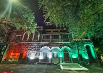 पारतंत्र्यातही तिरंगा ध्वज फडकलेली ऐतिहासिक वास्तू  विद्युत रोषणाईने उजळली