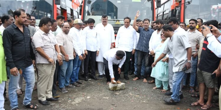 कोकणवासियांसाठी भाजपतर्फे ३५० एसटी बस आणि ट्रेनची धावणार!