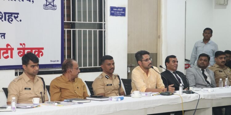 सोलापुरात डाॅल्बी मुक्त उत्सव,जयंती साजऱ्या होणार! ध्वनी प्रदुषण करणाऱ्यांवर गुन्हे दाखल?