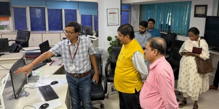 खा.धैर्यशील मोहिते-पाटील यांचे विशेष संशोधन करण्याचे भारतीय मौसम विज्ञान विभागाला निवेदन 