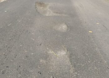 खड्ड्यातून प्रवास की रस्त्यावरचे संकट? बदनापूरचा महामार्ग मृत्यूचा सापळा