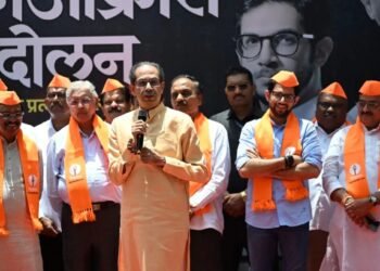 महायुती सरकारमधील भ्रष्ट व कलंकित मंत्र्यांची हकालपट्टी करावी : उद्धव ठाकरे 