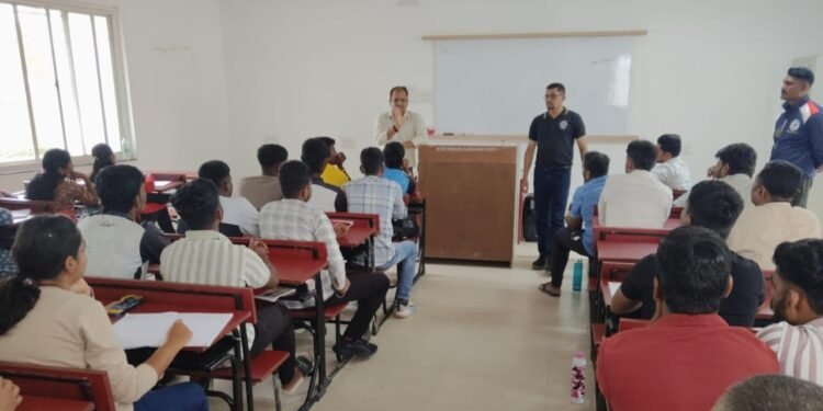 ‘एक राखी तंबाखू व्यसनमुक्तीची’ उपक्रमातून रक्षाबंधनाचा व्यसनमुक्ततेचा संदेश