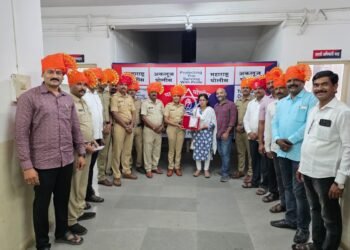 अकलूज पोलिसांकडून १८ लाख ३० हजार ८०० रूपये दागिन्यासह मुद्देमाल मालकास परत!