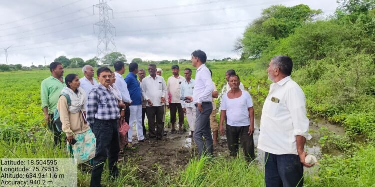 वाशी तालुक्यात पावसाचे थैमान!तहसीलदार कृषी अधिकारी थेट शेतकऱ्यांच्या शेतात