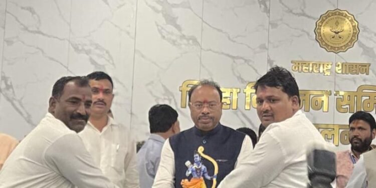 देवगावच्या संत सेवा नगर तांड्याला गावठाण विस्ताराची गरज; महसूल मंत्री चंद्रकांत बावनकुळे यांच्याकडे मागणी