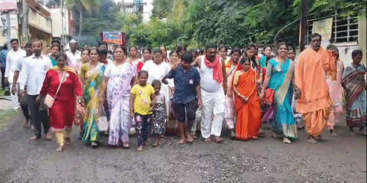 हर्र बोला हर्र…’ च्या जयघोषात निघाली ६८ लिंग पदयात्रा