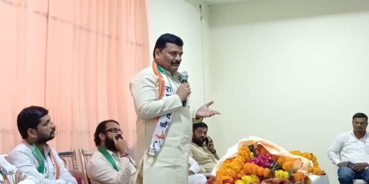 पक्षवाढीसाठी पदाधिकाऱ्यांनी एकजुटीने काम करा : जिल्हाध्यक्ष बाळासाहेब पाटील रावणगांवकर