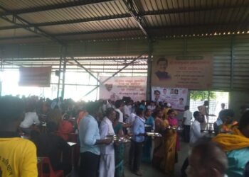 श्री स्वामी समर्थ अन्नछत्र मंडळाच्या महाप्रसादाचा  भाविकांनी घेतला लाभ!