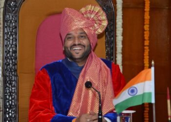 महापौर विनायक कोंड्याल यांनी ५२ विषयांना एकमताने मॅरेथॉन मंजुरी, प्रशासकीय पकड मजबूत 