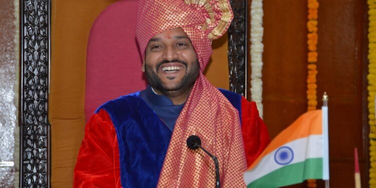 महापौर विनायक कोंड्याल यांनी ५२ विषयांना एकमताने मॅरेथॉन मंजुरी, प्रशासकीय पकड मजबूत 