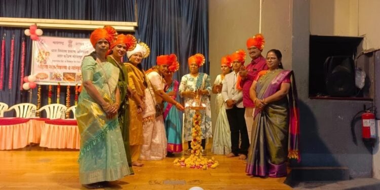 महिलांच्या हक्क, कायदे व लघुउद्योग संधींवर मार्गदर्शन; सांस्कृतिक कार्यक्रमांनी रंगली मेजवानी