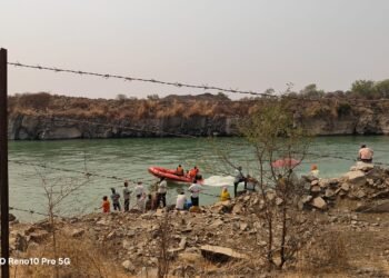 दगड खाणीतील पाण्यात बुडालेल्या ‘यश’चा शोध अद्यापही निष्फळ