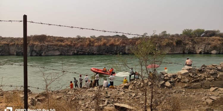 दगड खाणीतील पाण्यात बुडालेल्या ‘यश’चा शोध अद्यापही निष्फळ