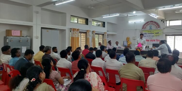 ग्राहकांनी हक्कांसाठी व बाजारपेठेतील अनिष्ट प्रथांविरुद्ध जागरूक ग्राहक बना – तहसीलदार शेख 