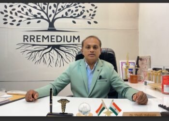 रोबोटिक सहाय्याने सिमेंटशिवाय गुडघा प्रत्यारोपणाची मुंबईत यशस्वी शस्त्रक्रिया