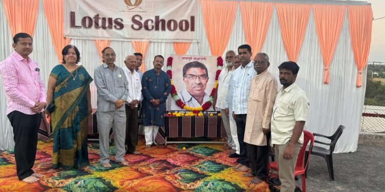 समाज जीवनात आपली मुलं कशी वागतात यावरच सर्वांगिण किती विकास झाला हे कळणार