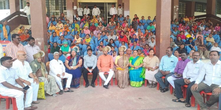 कामगारांच्या प्रश्नांवर चर्चा करून योग्य तो निर्णय घेणार : महापौर कोंड्याल