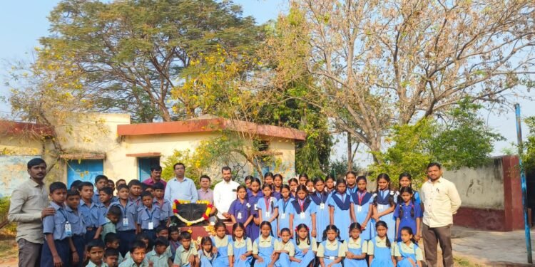 मनपा प्राथमिक देशमुख वस्ती शाळेस साऊंड बॉक्स भेट