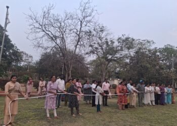 दोन दिवसात विविध वस्तू , साहित्याच्या विक्रीतून ३.५० लाखांची उलाढाल